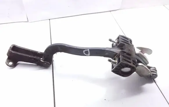Fiat Ducato Front door check strap stopper