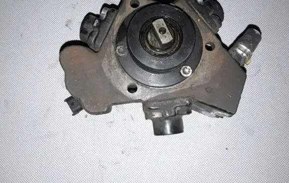 Fiat Panda III Fuel injection high pressure pump 0445010122