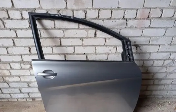 Seat Toledo III (5P) Front door