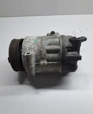 Volkswagen PASSAT B6 Air conditioning (A/C) compressor (pump) 1K0820859F R134A8681P 062198067B4