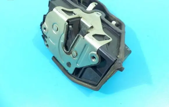 BMW X3 E83 Front door lock 7167074 IMPRK1204344
