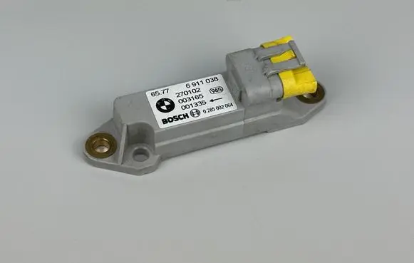 BMW 3 E46 Airbag deployment crash/impact sensor 6911038 0285002064 270102