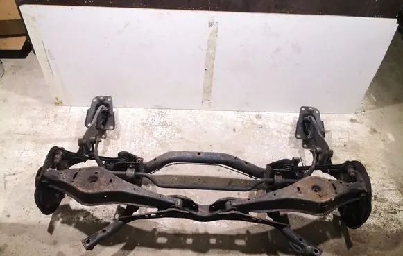 Volkswagen Golf Plus Rear axle beam 1K0505315BH