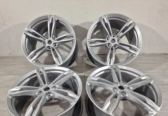 Ferrari GTC4 Lusso R20 alloy rim 328457 328456