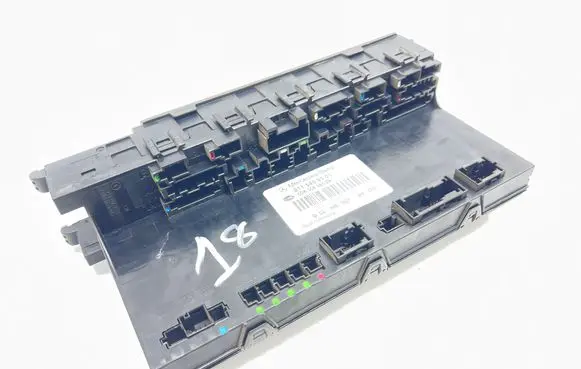 Mercedes-Benz E W211 Fuse module 2115459301