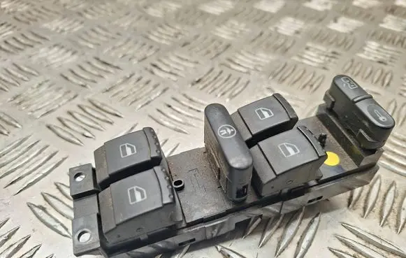 Volkswagen Bora Electric window control switch 1J4959857B