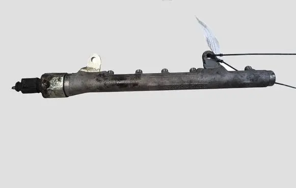 Volkswagen Golf VI Fuel main line pipe 03L089H