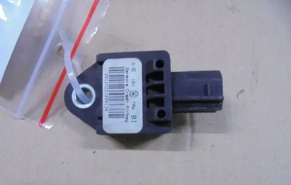 Maserati Quattroporte Airbag deployment crash/impact sensor 20123231050134