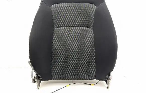 Suzuki Vitara (LY) Front driver seat 