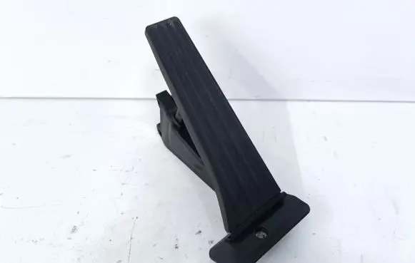 BMW X1 E84 Accelerator throttle pedal 6853175 3542685317504 12037313