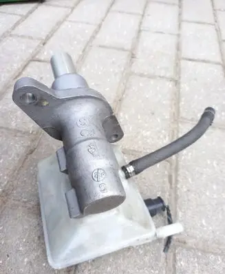 Peugeot 3008 I Master brake cylinder 03355815253 9654002180