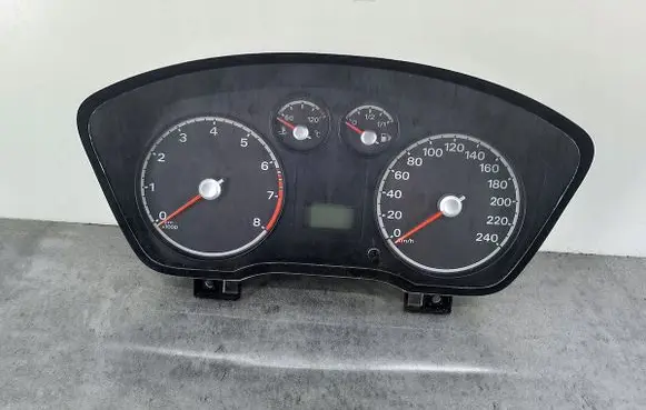 Ford Focus Speedometer (instrument cluster) 3M5F-10841-A
