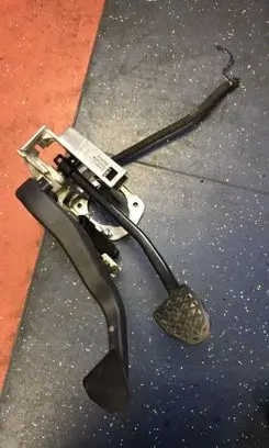 BMW 1 E81 E87 Pedal assembly 6762250