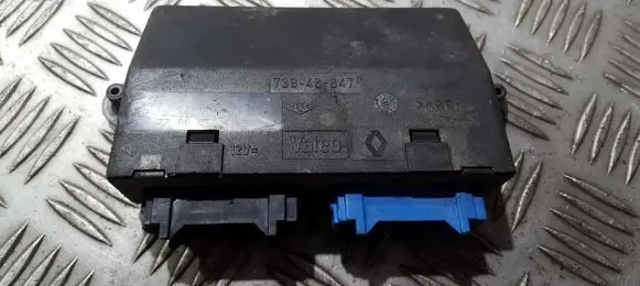 Renault Laguna I Comfort/convenience module 7700843416B 738-46-847