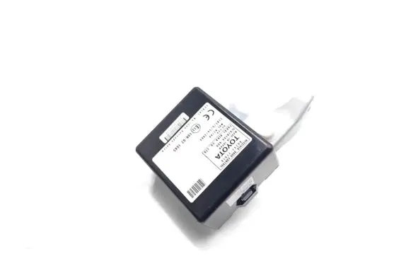 Toyota Hilux (AN10, AN20, AN30) Door control unit/module 89741-71010 61B198-000