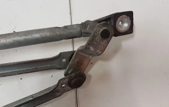 Ford Focus C-MAX Front wiper linkage and motor 0390241724 3M5117508AA