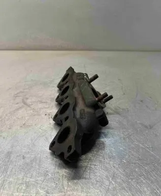 Opel Astra H Exhaust manifold 8973858151