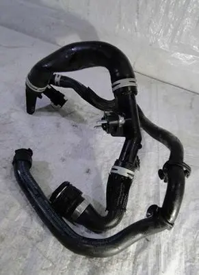 Opel Grandland X Engine coolant pipe/hose 9804208380