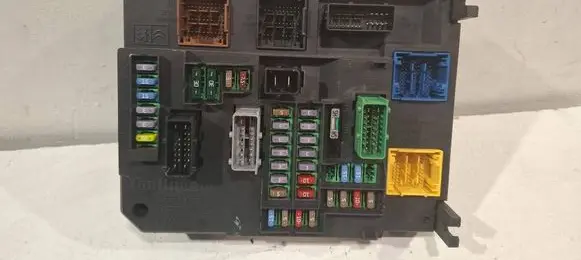 Peugeot 508 RXH Fuse box set 9664992380