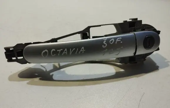 Skoda Octavia Mk2 (1Z) Front door exterior handle