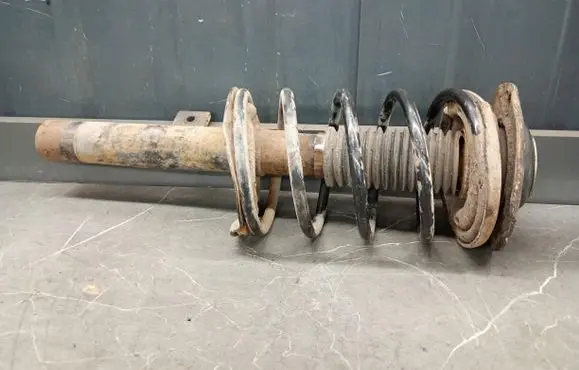 Peugeot 206+ Front shock absorber/damper