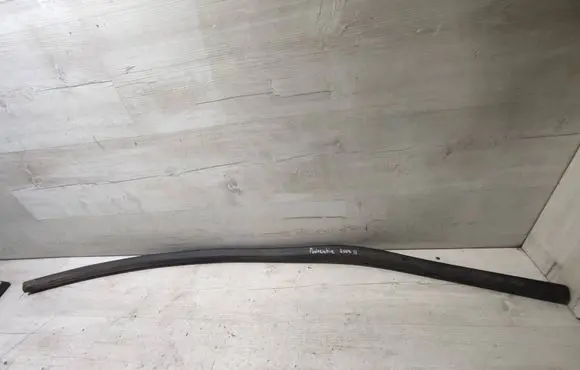 Peugeot 2008 II Engine compartment rubber 