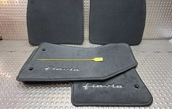 Lancia Flavia Car floor mat set 82213293