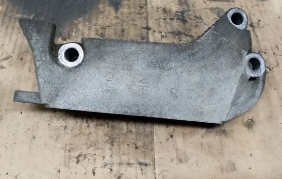 Opel Vectra C Engine mounting bracket 9156953