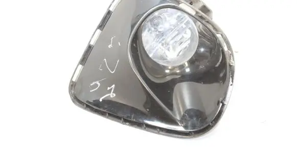 Toyota Avensis T270 Front fog light 8122002110 8148205040