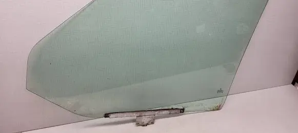 Volkswagen Multivan T4 Front door window glass four-door 34R001352
