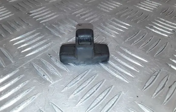 Sun visor clip/hook/bracket