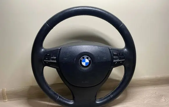 BMW 5 F10 F11 Steering wheel 6092770
