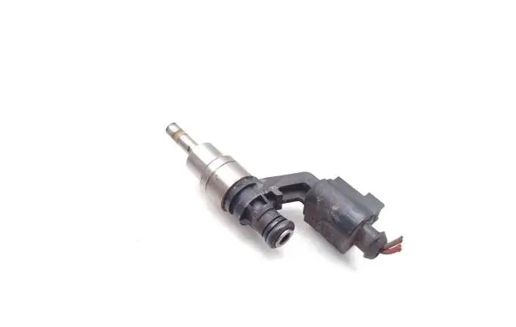 Volkswagen Golf V Fuel injector 03C906036A 0261500016