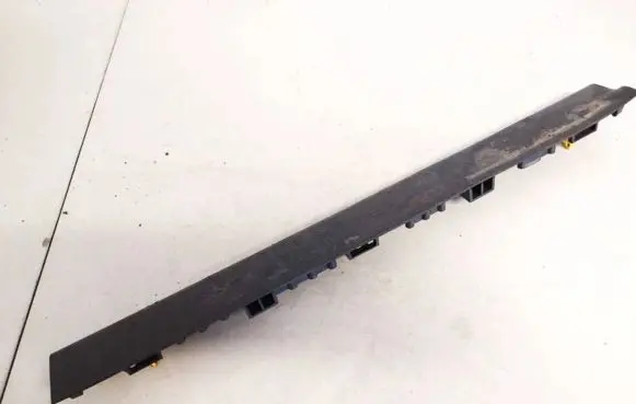 Ford Focus Front sill trim cover bm51a13201a bm51-a13201-a