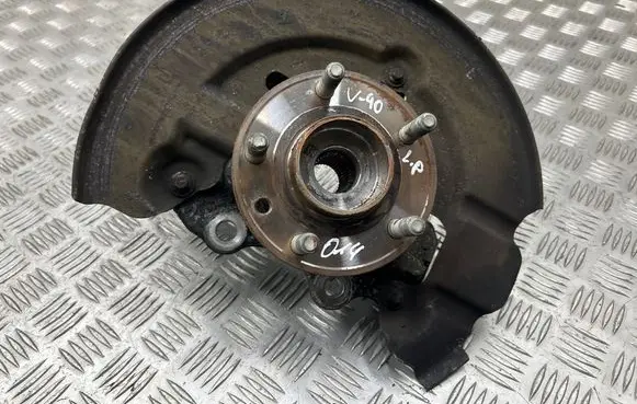 Volvo V40 Front wheel hub spindle knuckle 