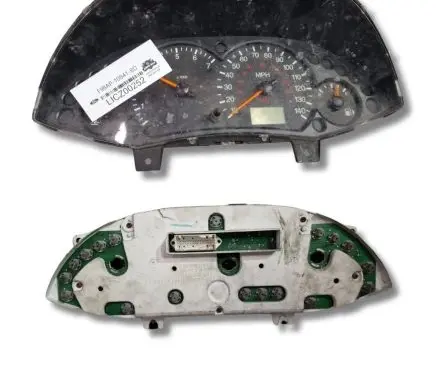 Ford Focus Speedometer (instrument cluster) F98AP-10841-BD