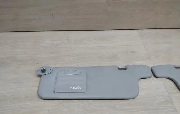 Toyota Yaris Sun visor