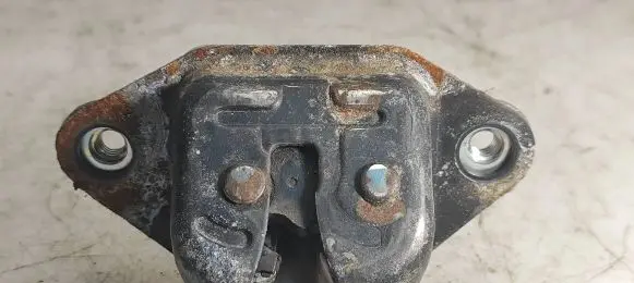 Subaru Forester SH Loading door lock 