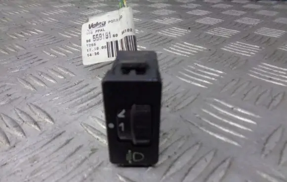 Citroen Xsara Picasso Headlight level adjustment motor 9655919180