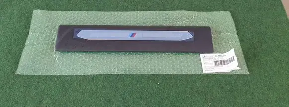 BMW 1 F40 Sill/side skirt trim 8075105