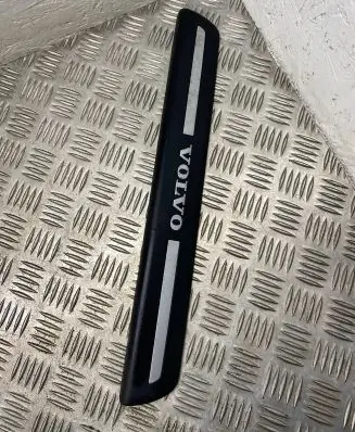 Volvo V50 Front sill trim cover 08622671