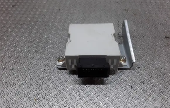 Toyota Corolla Verso AR10 Window wiper relay 150696