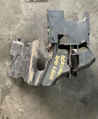 Citroen Berlingo Fuse box cover 9688290280