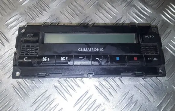 Volkswagen PASSAT B5.5 Climate control unit 6013966 UPSAT6013966