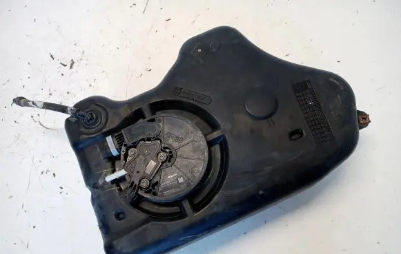 Land Rover Range Rover L405 AdBlue liquid reservoir FPLA5J228AE