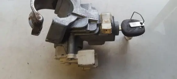 Toyota RAV 4 (XA30) Ignition lock 45020426 45020-42-6
