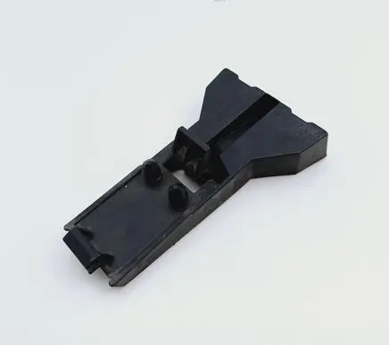 Opel Corsa C Rear bumper mounting bracket 13167490