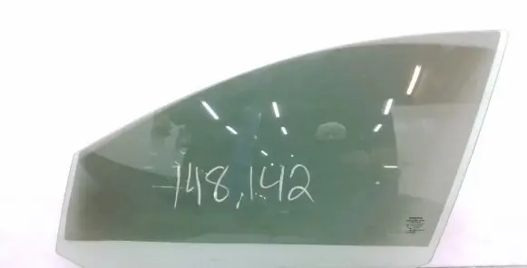 Volvo XC60 Front door window glass four-door 43R001026 E000184
