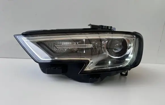 Audi A3 S3 8V Headlight/headlamp 8V0941005E