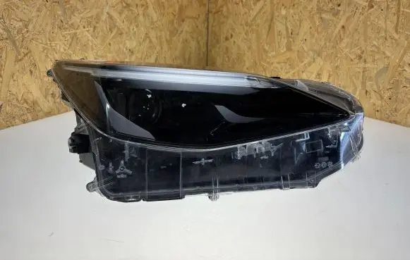 Toyota Yaris Cross Headlight/headlamp 29005523